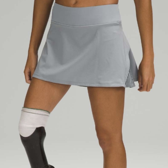 Lululemon Play Off The Pleats Mid Rise Skirt Rhino Grey - Picture 4 of 10